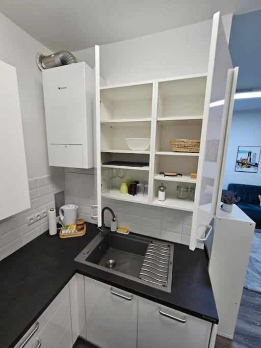 Affordable Suite In Vienna'S Hotpoint Zewnętrze zdjęcie